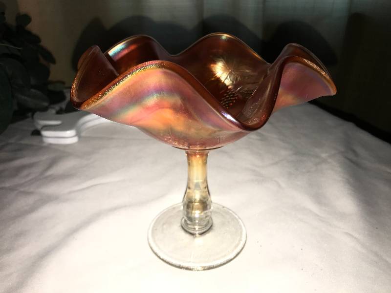 lot 337 image: Fenton, 1910, vintage, Marigold, compote