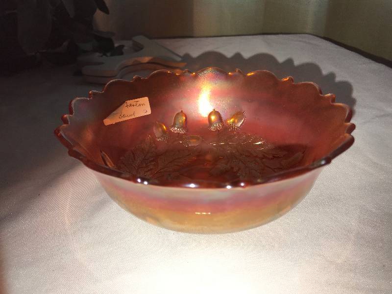 lot 341 image: Fenton, 1924, Acorn, marigold, bowl