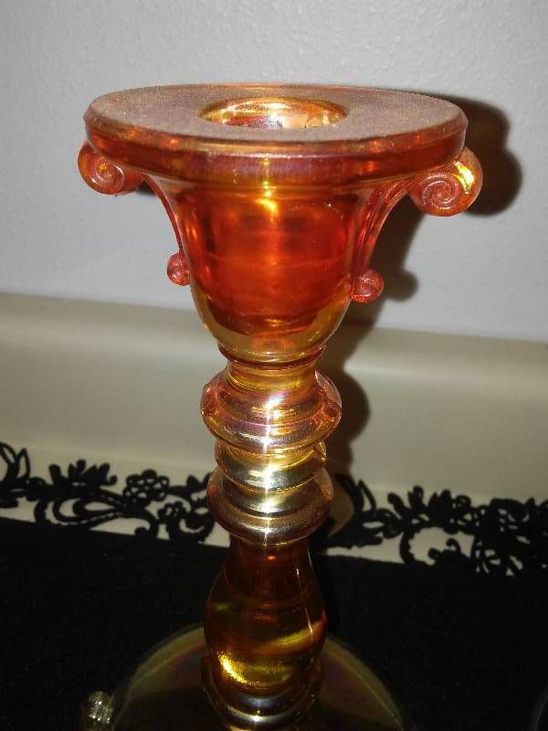 lot 359 image: Peach OpalescentImperial Double Scroll Candle Holders