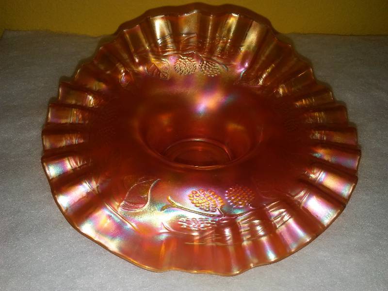 lot 355 image: Fenton Blackberry Spray#1216 pattern in Marigold, JIP Rim