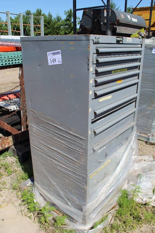 lot 149 image: ToolParts Chest w 10-Drawers
