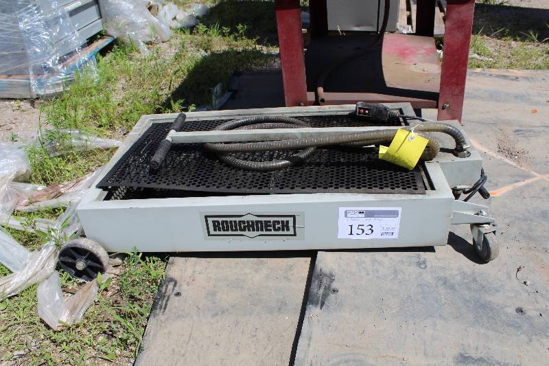 lot 153 image: Roughneck Oil Catch & Drain Pump