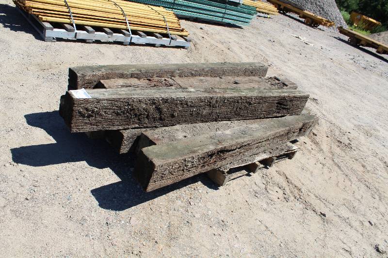 lot 191 image: Lot of (8) Wood Beams