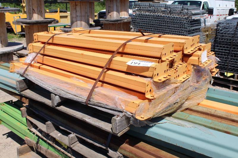 lot 194 image: Lot of (20) Pallet Racking - Beams