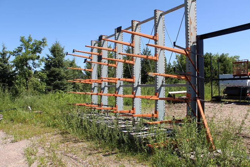 lot 214 image: Pallet Racking