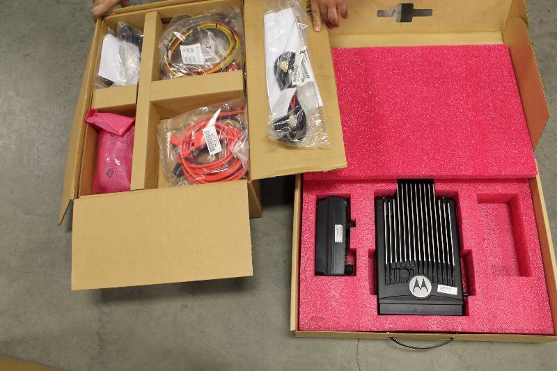lot 247 image: Motorola Standard Radio