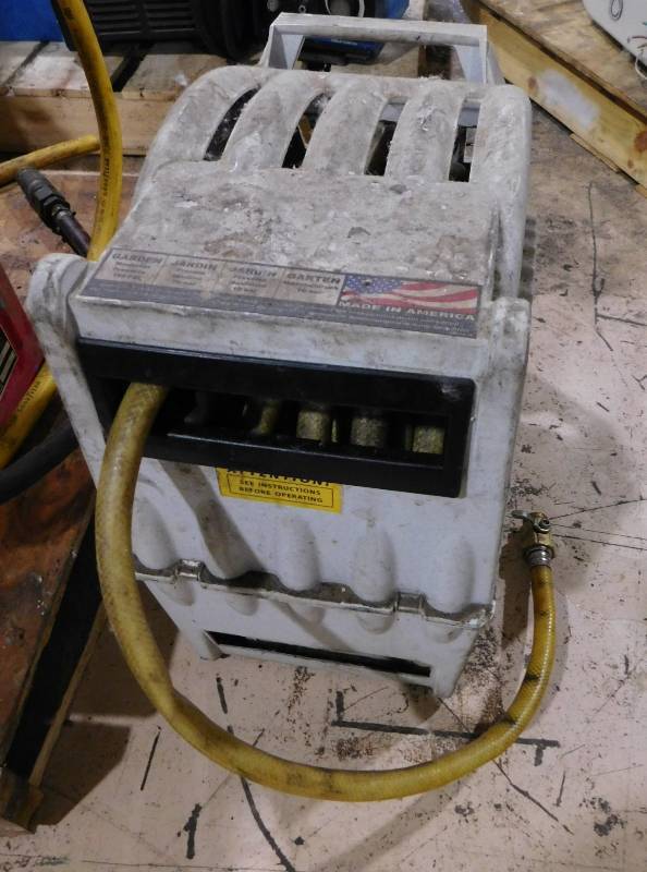 lot 20 image: Legacy Hose Reel & Hose