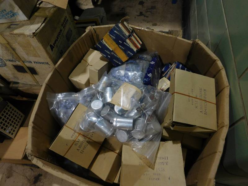 lot 37 image: Misc. Pallet of Electronics #1