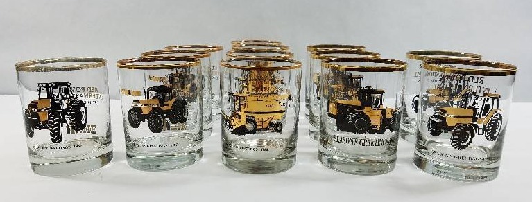 lot 24 image: Red Power International Case IH Seasons Greetings glasss 1986 - 1990 from Crookston MN