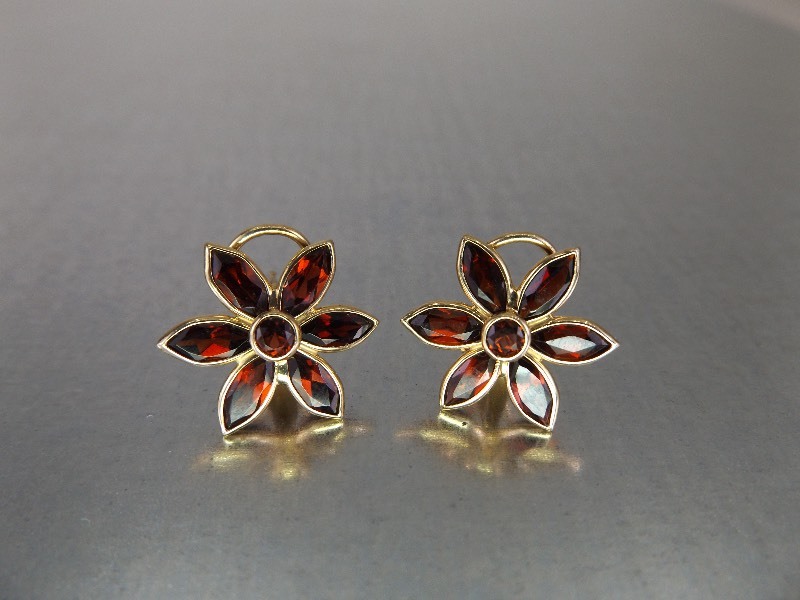 14K Yellow Gold Red Garnet Flower Earrings