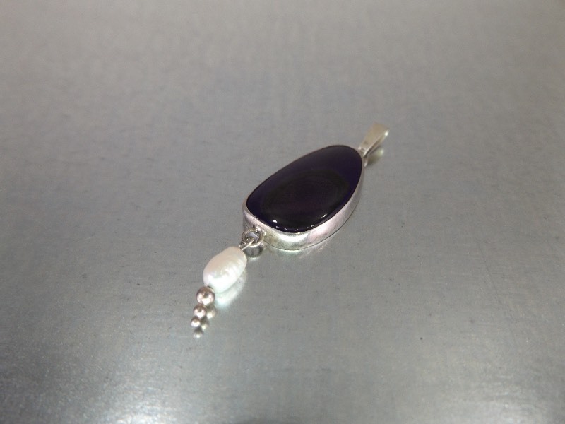 Sterling Silver Amethyst and Pearl Pendant