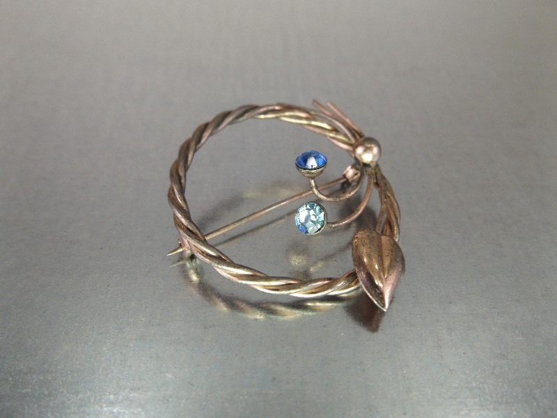 Sterling Silver Flower Wreath Brooch