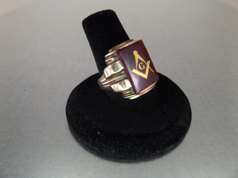 10K Yellow Gold Mens Size 8 Free Mason Ring