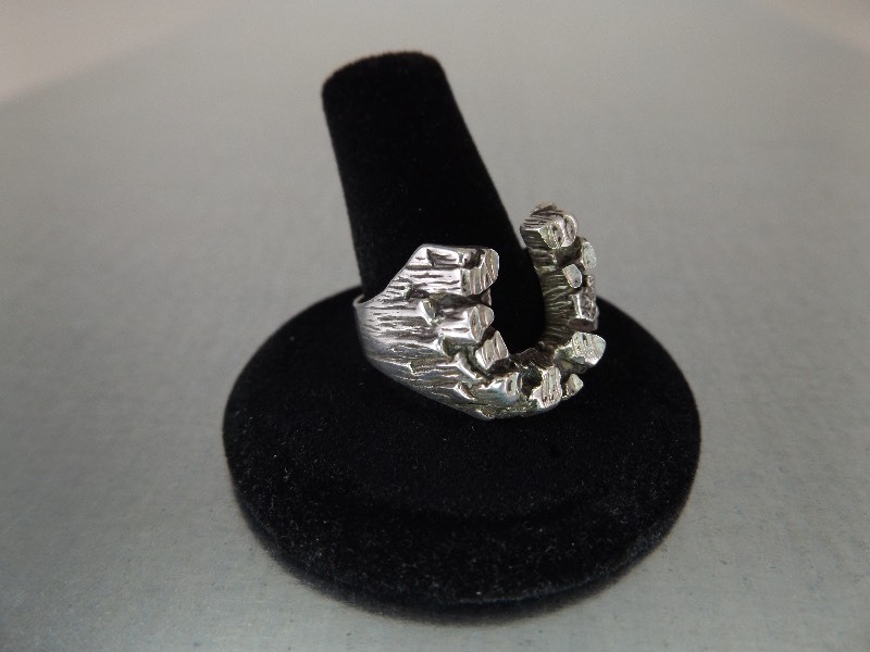 Sterling Silver Mens Size 10 Horseshoe Nugget Ring