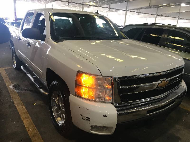 lot 12 image: 2011 Chevrolet Silverado 1500 4x4 LT