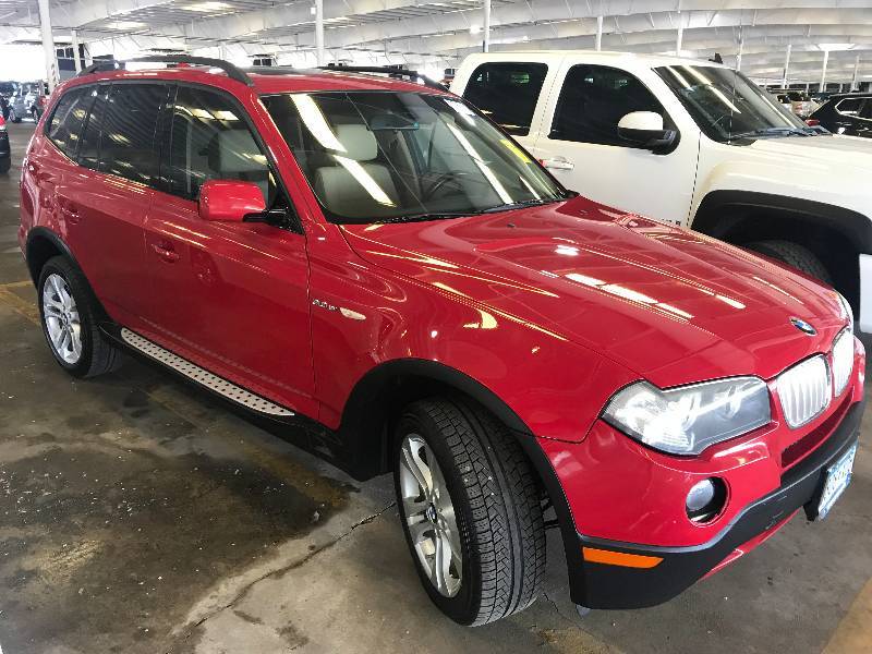 lot 28 image: 2008 BMW X3 3.0SI