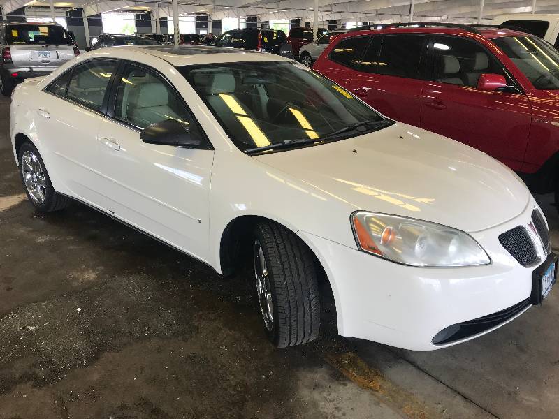 lot 29 image: 2007 Pontiac G6 GT
