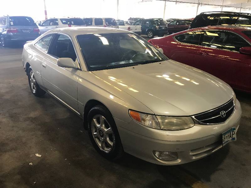 lot 36 image: 2000 Toyota Solara