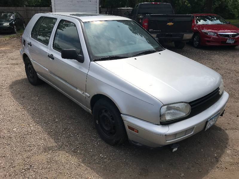 lot 40 image: 1998 Volkswagen Golf GL