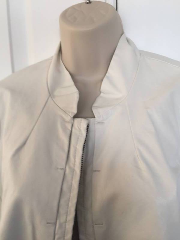 lot 478 image: NWT Chicos Zip Front Jacket Sz 2