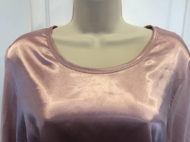 lot 505 image: NWT Basler SS Pink Knit Tee Sz Eur 44 US 14