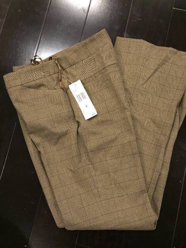 lot 588 image: NWT Jones New York Signature Pants Sz 6