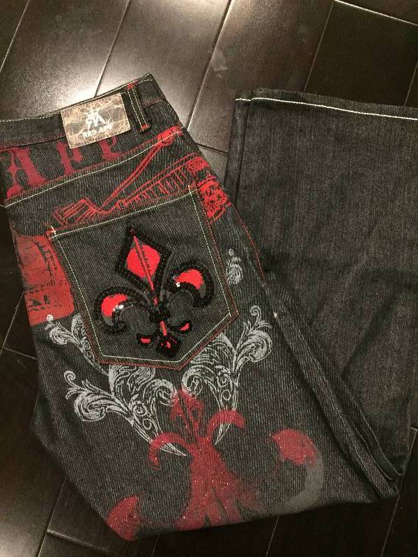 lot 595 image: Red Ape Jeans Sz 34 Decorated
