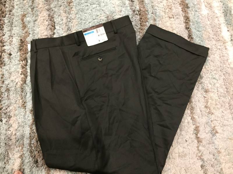 lot 579 image: NWT Tasso Ella Mens Dress Pants 36W x 30L