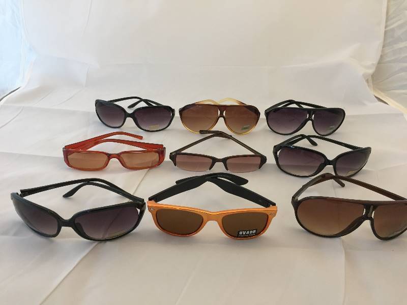 lot 464 image: Sunglasses - New - 9 Pair