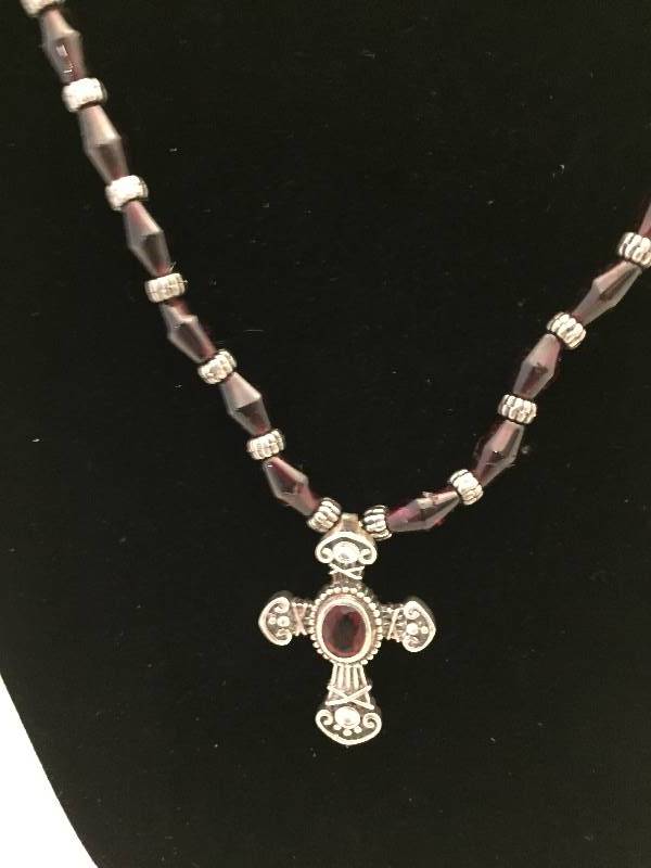 lot 452 image: Garnet Beaded Necklace & Cross Pendant