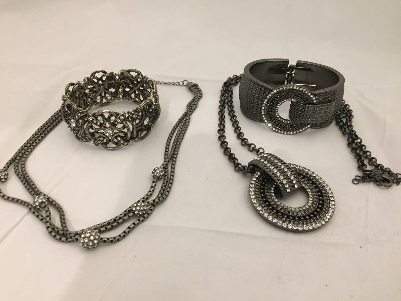 lot 458 image: Bracelet & Necklace Sets - Black Silver