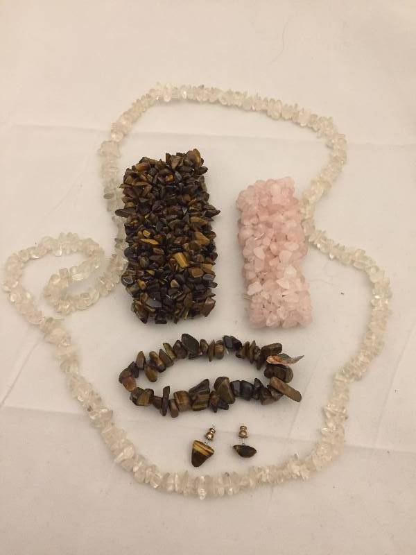 lot 477 image: Tiger Eye, Quartz Jewelry