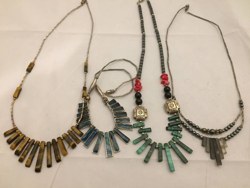 lot 480 image: Necklaces - Semi Precious