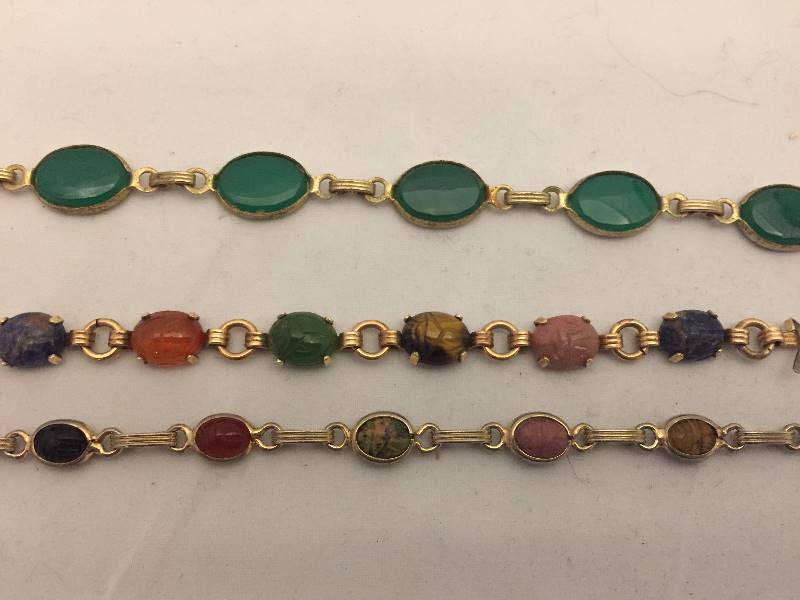 lot 482 image: Bracelets - semi precious