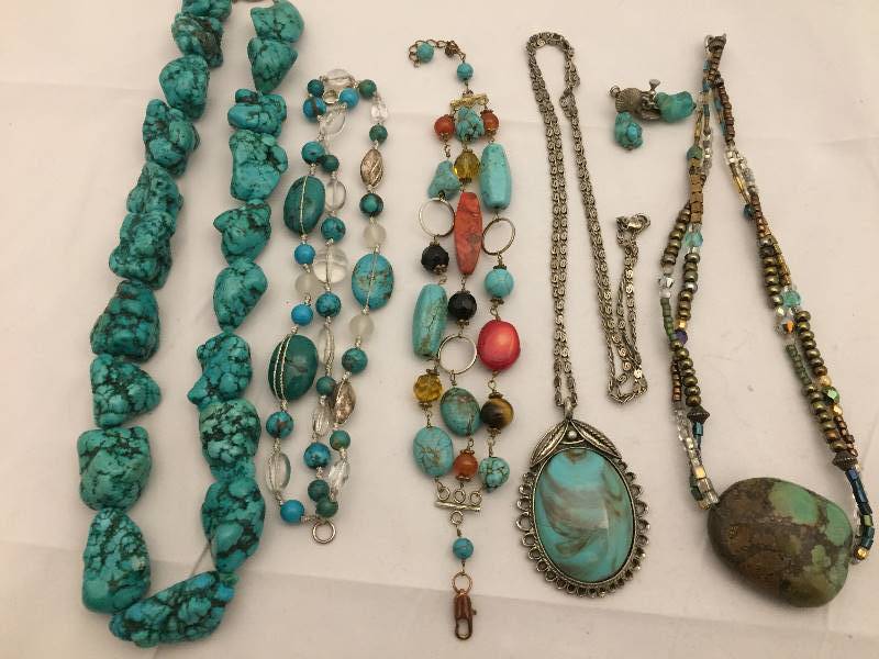 lot 485 image: TurquoiseTurquoise Like Jewelry