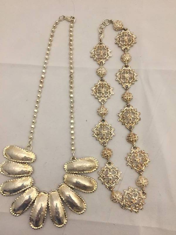 lot 498 image: Necklaces - Silver Tone