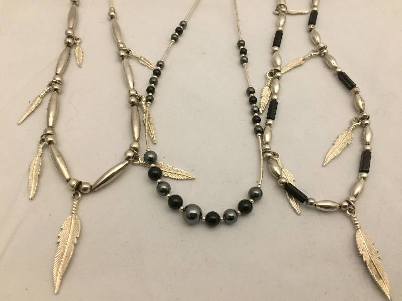 lot 532 image: Necklaces - Black Stones