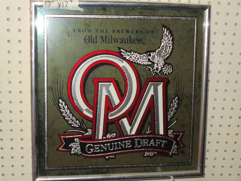 lot 14 image: Old Millwaukee Genuine Draft