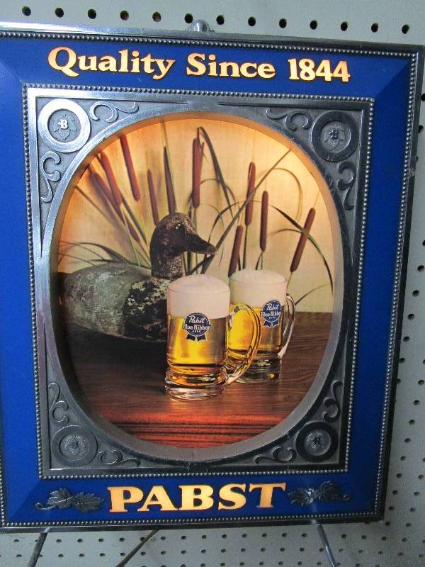 lot 20 image: Pabst Blue Ribbon Beer Light Works