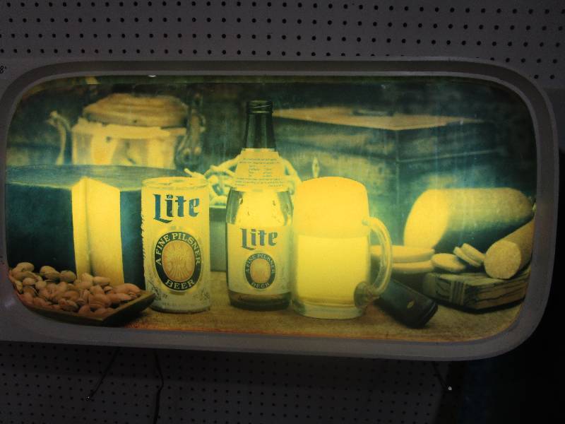 lot 80 image: Miller Lite Light