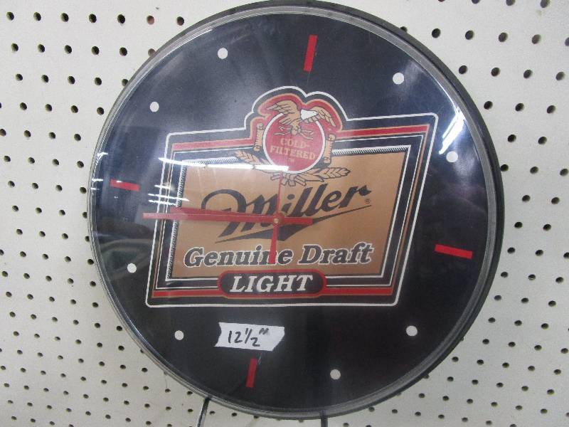 lot 82 image: Miller Genuine Draft Clock