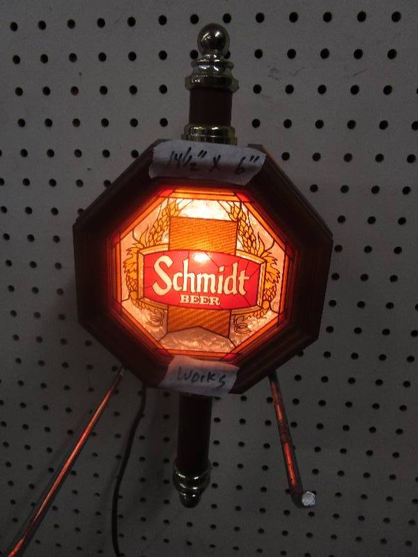 lot 87 image: Schmidt Beer Light