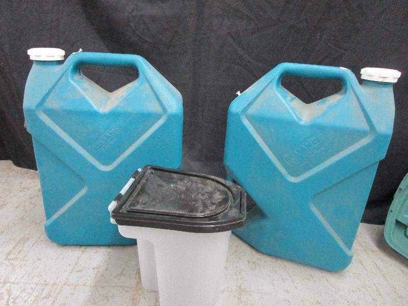 lot 125 image: 2-Jugs and Dogfood Catfood Keeper