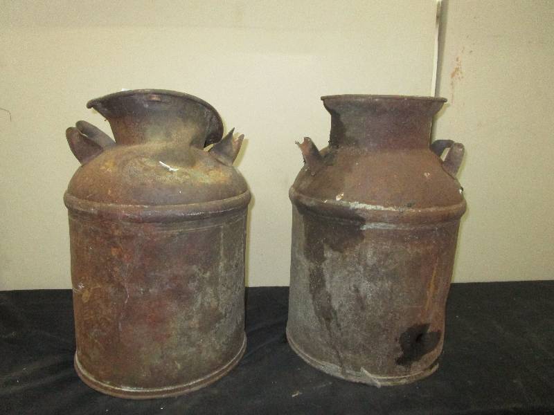 lot 170 image: 2 Rusty Cream Cans
