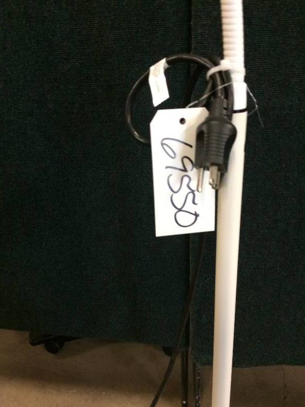 lot 14 image: Welch Allyn LS-150 Goose Neck Diagnostic Procedure Exam Lamp Light