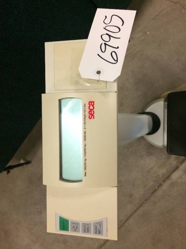 lot 35 image: Seca 703 Digital Physicians 550lb Capacity Scale
