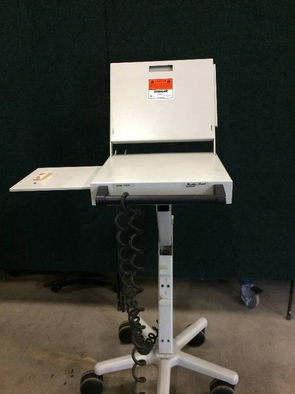 lot 53 image: Stinger 5825 Mobile Workstation