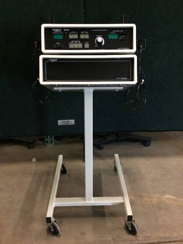 lot 3 image: Chattanooga Intelect 250 Ultrasound Therapy Generator Physical Therapy Musculoskeletal Stimulators Mobile Cart Stand Combination Unit With 2 Sound Heads - Features Intelect 7999 Mobile Cart - Great Working Condition