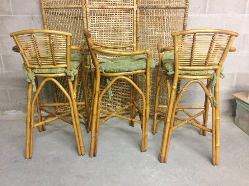 lot 3 image: 3 Retro Chic Asian Oriental Style Fan Back Bamboo Rattan Bar Stools With Cushions 