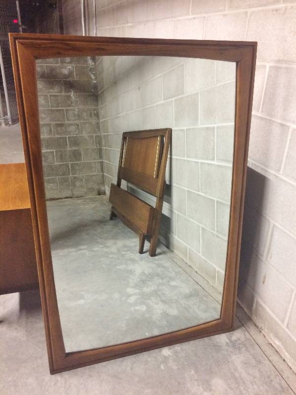lot 55 image: High Design American Modernism Designed By Kent Coffey Forum Walnut & Pecan Wood Large Mirror  - Excellent Condition - No Flaws Found - Matches Lot 53, 54, 55 & 56.